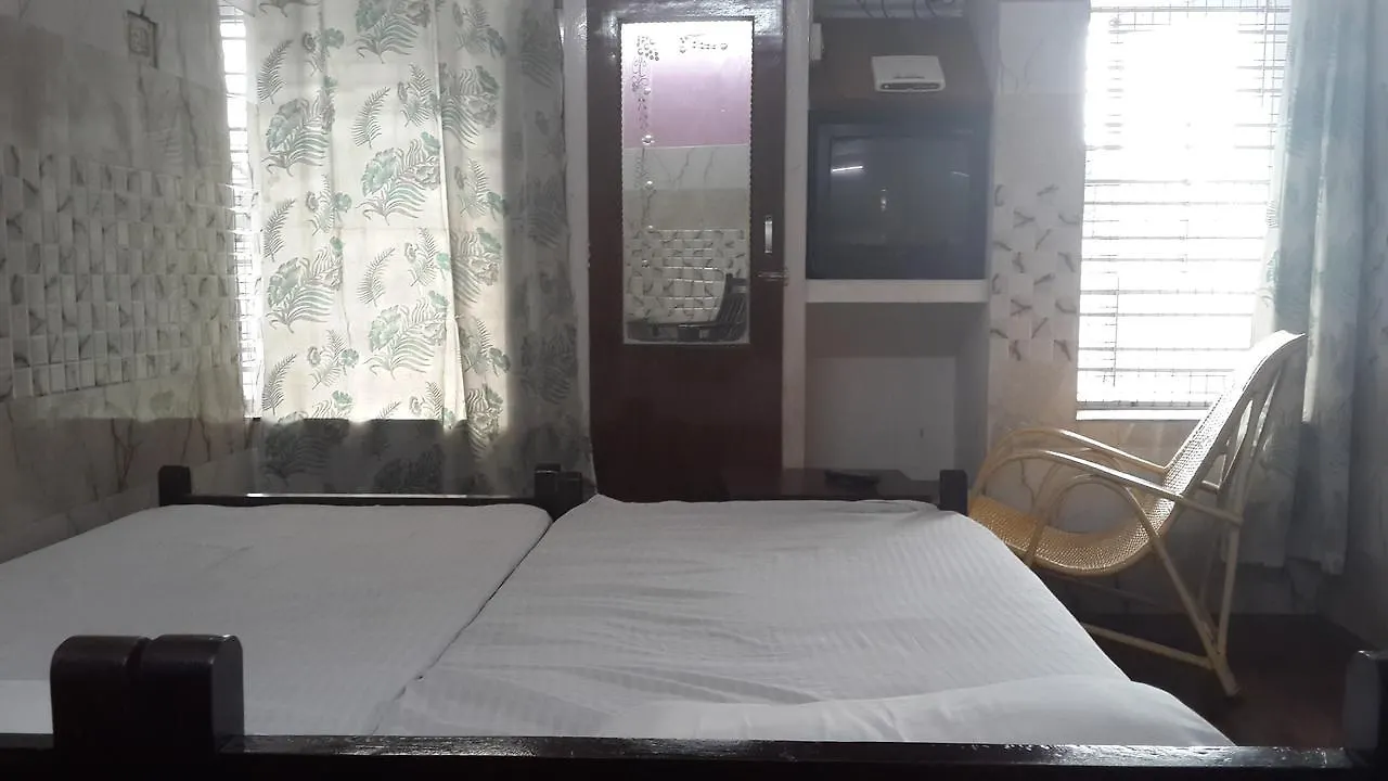 Yamuna Tourist Lodge Kottayam India